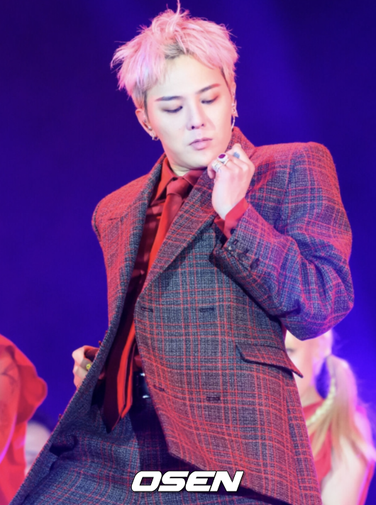 지드래곤, 8억 8천만원 기부.."청소년 알코올중독 치료 위해"