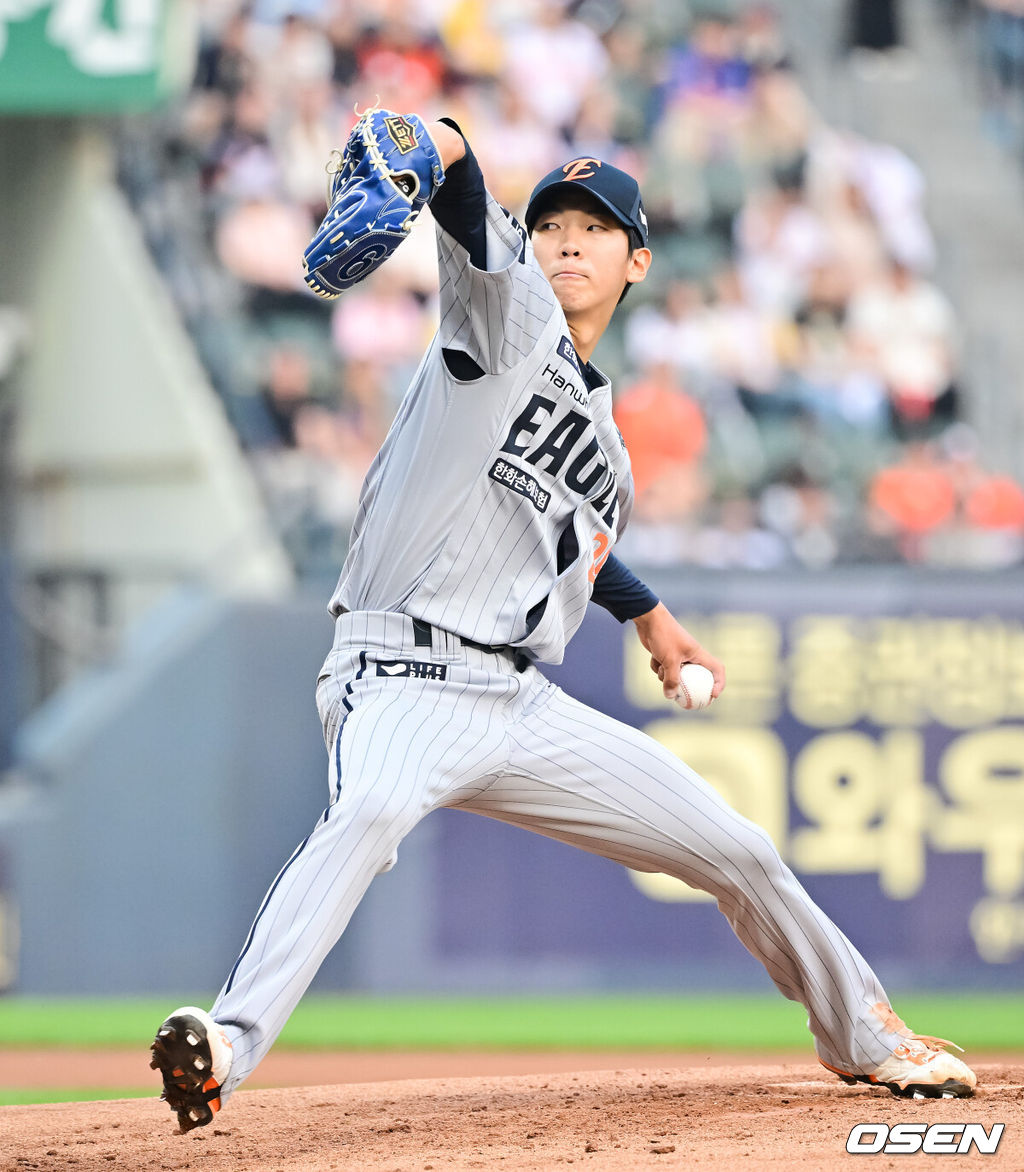 1회말 한화 선발투수 황준서가 역투하고 있다.   2025.05.27 / soul1014@osen.co.kr