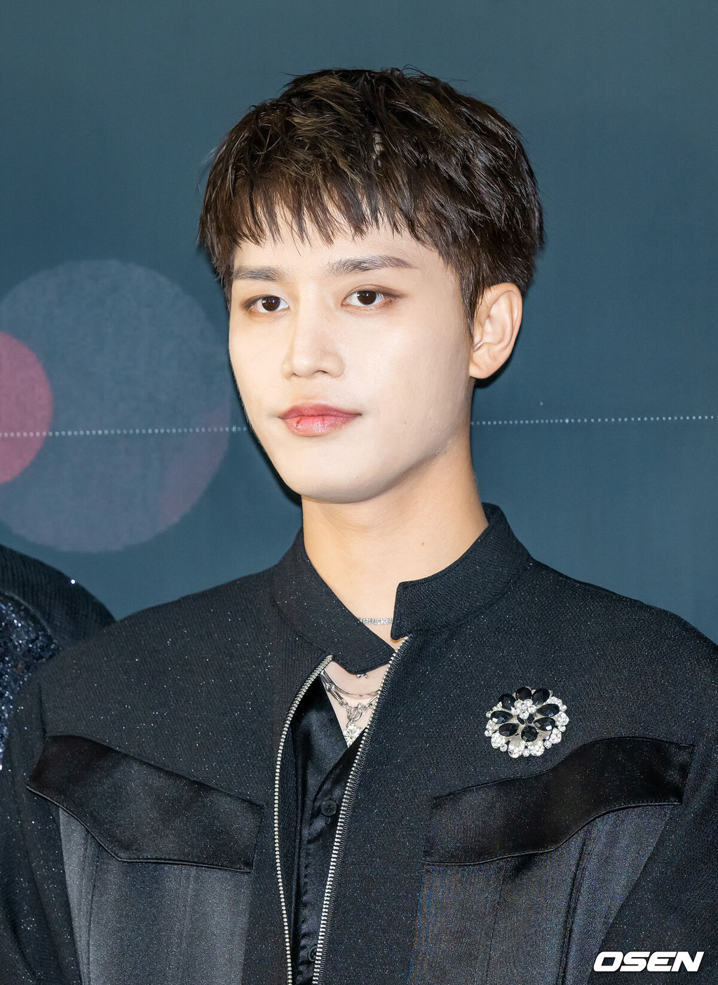 23일 오후 서울 송파구 잠실종합운동장 올림픽주경기장에서 NCT 127 월드투어 서울 스페셜 공연 ‘NEO CITY : SEOUL – THE LINK +’(네오 시티 : 서울 – 더 링크 플러스)의 기자회견이 열렸다. 이 자리에는 NCT 127(엔씨티 127) 멤버 태일, 쟈니, 태용, 유타, 도영, 재현, 마크, 해찬, 정우가 참석했다.NCT 127 태일이 입장하며 포즈를 취하고 있다. 2022.10.23 / rumi@osen.co.kr