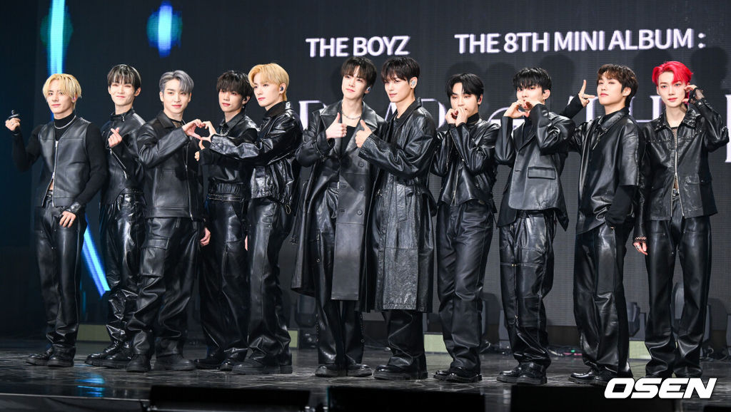 20일 오후 서울 광진구 예스24 라이브홀에서 그룹 더보이즈(THE BOYZ)의 미니 8집 '비 어웨이크'(BE AWAKE)' 컴백 쇼케이스가 진행됐다. 더보이즈가 포즈를 취하고 있다. 2023.02.20 / soul1014@osen.co.kr