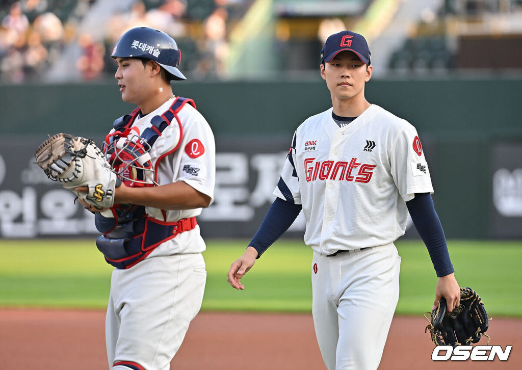 롯데 자이언츠 박재엽, 홍민기/ foto0307@osen.co.kr