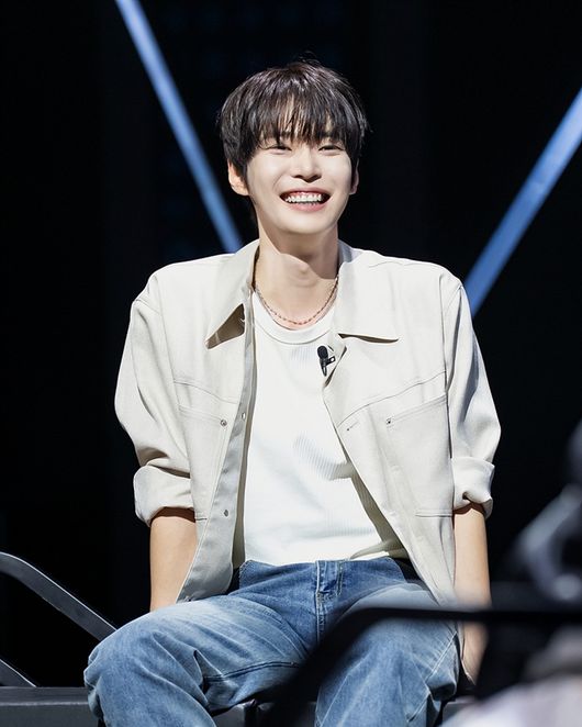 이무진·볼빨간사춘기, 핑크빛 기류…"배려 많고 늘 다 맞춰준다" (라이브 와이어)