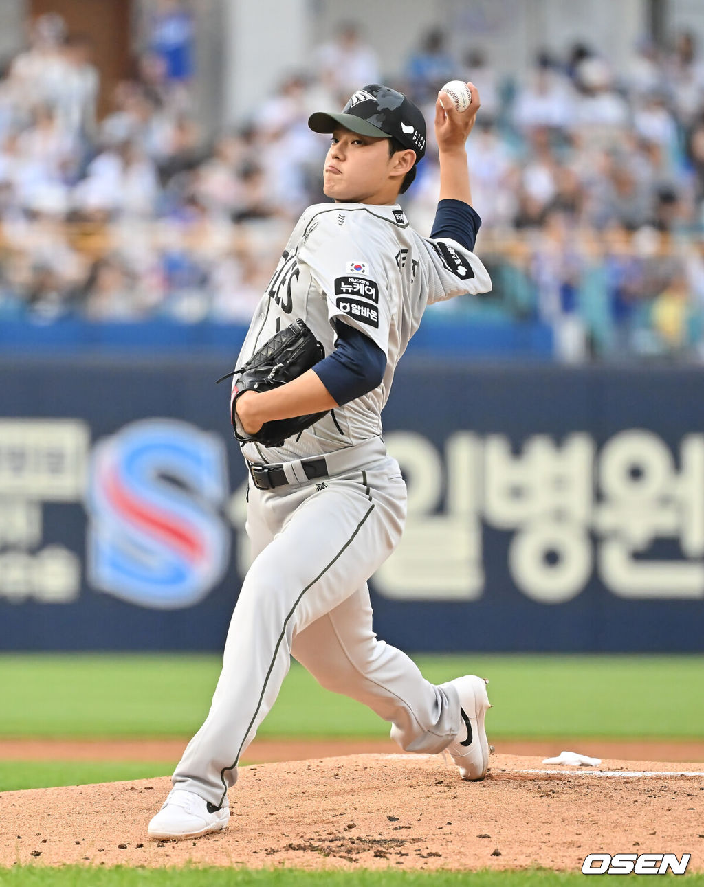 26일 대구삼성라이온즈파크에서 2025 신한 SOL 뱅크 KBO 리그 삼성 라이온즈와 한화 이글스의 경기가 열렸다. 홈팀 삼성은 가라비토가, 방문팀 한화는 문동주가 선발 출전했다. 한화 이글스 선발 투수 문동주가 역투하고 있다. 2025.06.26 / foto0307@osen.co.kr