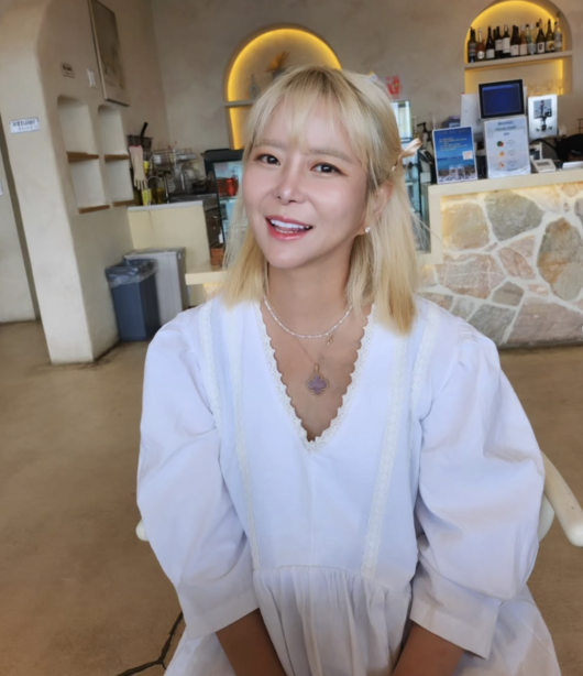[단독] &apos;이수근 아내&apos; 박지연, 10년 투석 &apos;신장 재이식&apos; 수술 받는다...친오빠 기증