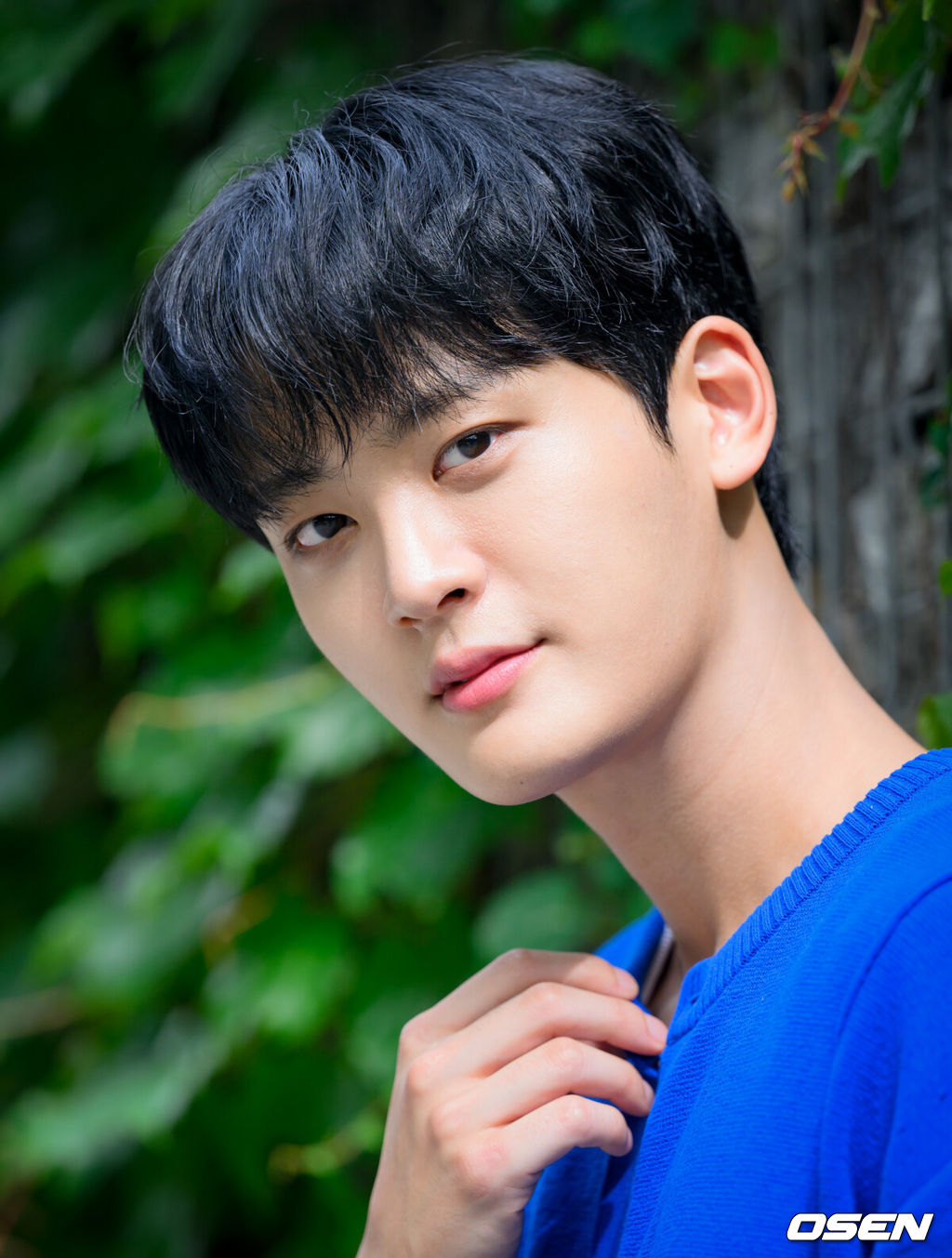 배우 김선민이 지난 2일 서울 마포구 합정동에서 OSEN과 SBS 청춘 드라마 ‘사계의 봄’ 종영 인터뷰를 진행했다.김선민은 ‘사계의 봄’에서 드럼 천재이자 능청미 만렙 공진구 역으로 유쾌함을 담당해 열연을 펼쳤다.김선민이 인터뷰에 앞서 포즈를 취하고 있다. 2025.07.02 /cej@osen.co.kr