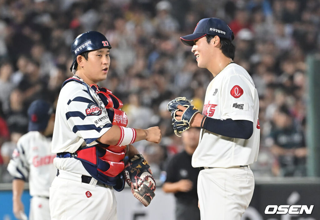 3일 부산 사직야구장에서 2025 신한 SOL 뱅크 KBO 리그 롯데 자이언츠와 LG 트윈스의 경기가 열렸다. 홈팀 롯데는 이민석이, 방문팀 LG는 손주영이 선발 출전했다.롯데 자이언츠 이민석이 7회초 교체되고 있다. 2025.07.03 / foto0307@osen.co.kr