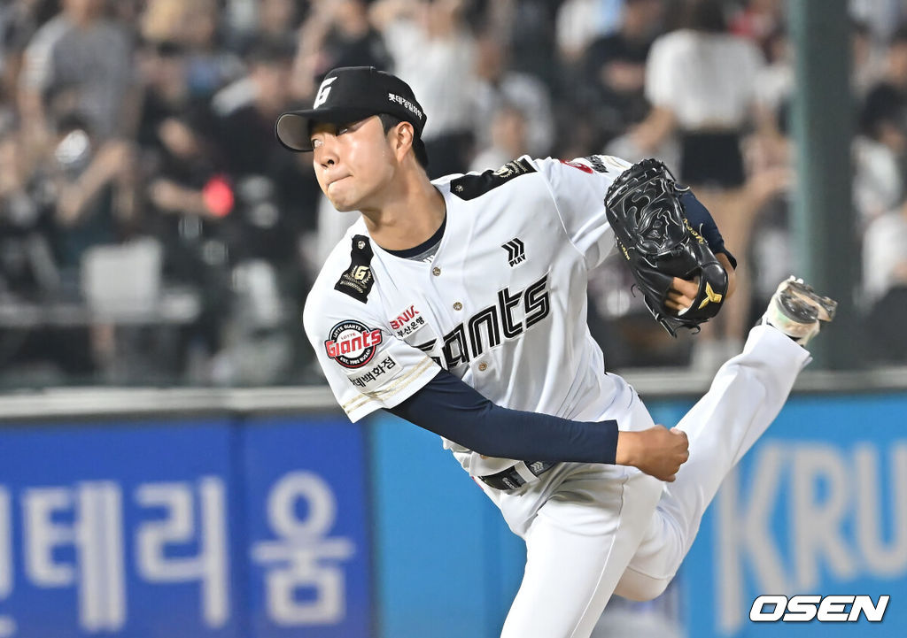 27일 부산 사직야구장에서 2025 신한 SOL 뱅크 KBO 리그 롯데 자이언츠와 KT 위즈의 경기가 열렸다. 홈팀 롯데는 이민석이, 방문팀 삼성은 고영표가 선발 출전했다.롯데 자이언츠 윤성빈이 역투하고 있다. 2025.06.27 / foto0307@osen.co.kr