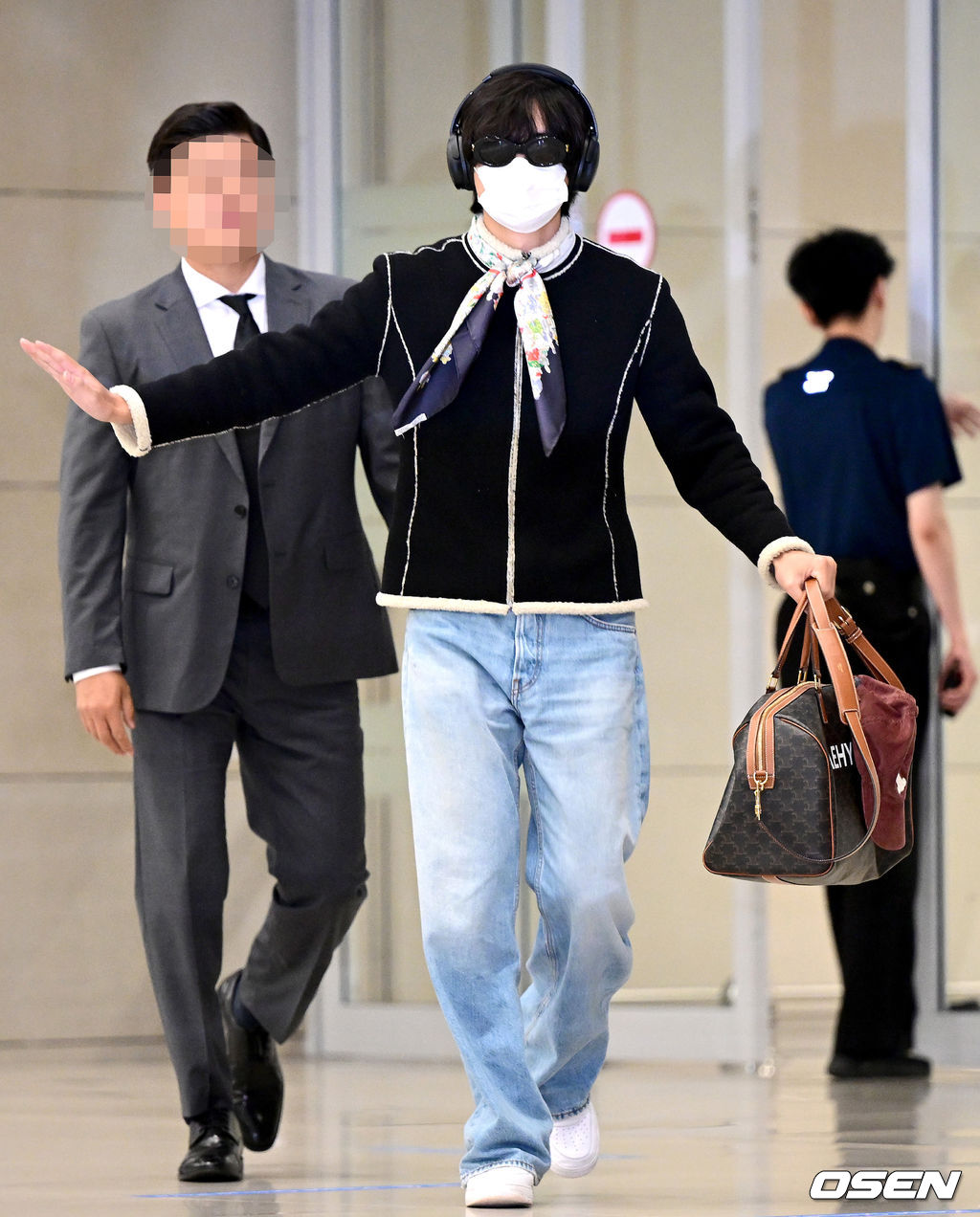 귀여운 패션과 달콤한 손인사 사진=최규한 기자 /dreamer@osen.co.kr