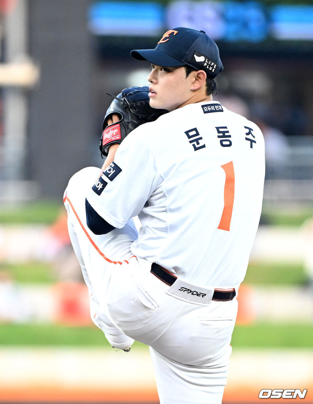 8일 오후 대전 한화생명볼파크에서 2025 신한 SOL Bank KBO리그 한화 이글스와 KIA 타이거즈의 경기가 열렸다.한화는 문동주, KIA는 윤영철을 선발로 내세웠다.1회초 무사에서 한화 선발투수 문동주가 역투하고 있다. 2025.07.08 /sunday@osen.co.kr