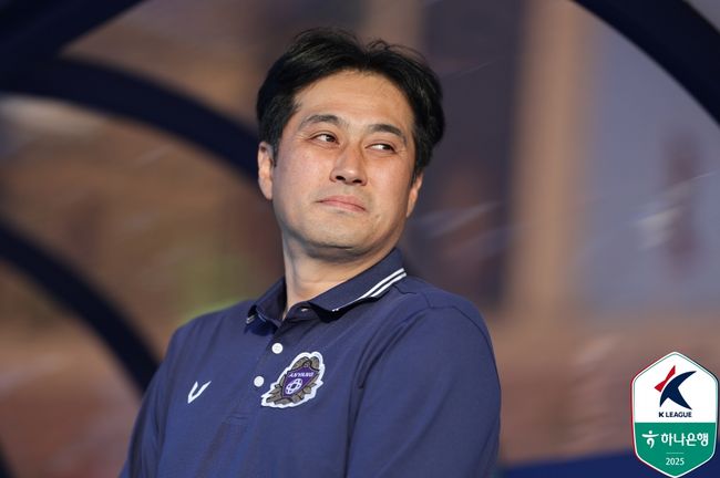 [사진] 유병훈 감독 / 한국프로축구연맹