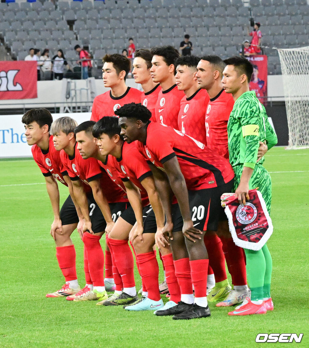 11일 오후 용인 미르스타디움에서 2025 동아시아축구연맹(EAFF) E-1 챔피언십(동아시안컵) 한국과 홍콩의 경기가 진행됐다.지난 7일 중국과의 1차전에서 3-0 완승을 거둔 한국은 2연승을 통해 통산 6번째 우승 가능성을 키우겠다는 목표를 세웠다.경기 앞서 홍콩 대표팀 베스트일레븐이 포즈를 취하고 있ㄷ 2025.07.11 / soul1014@osen.co.kr