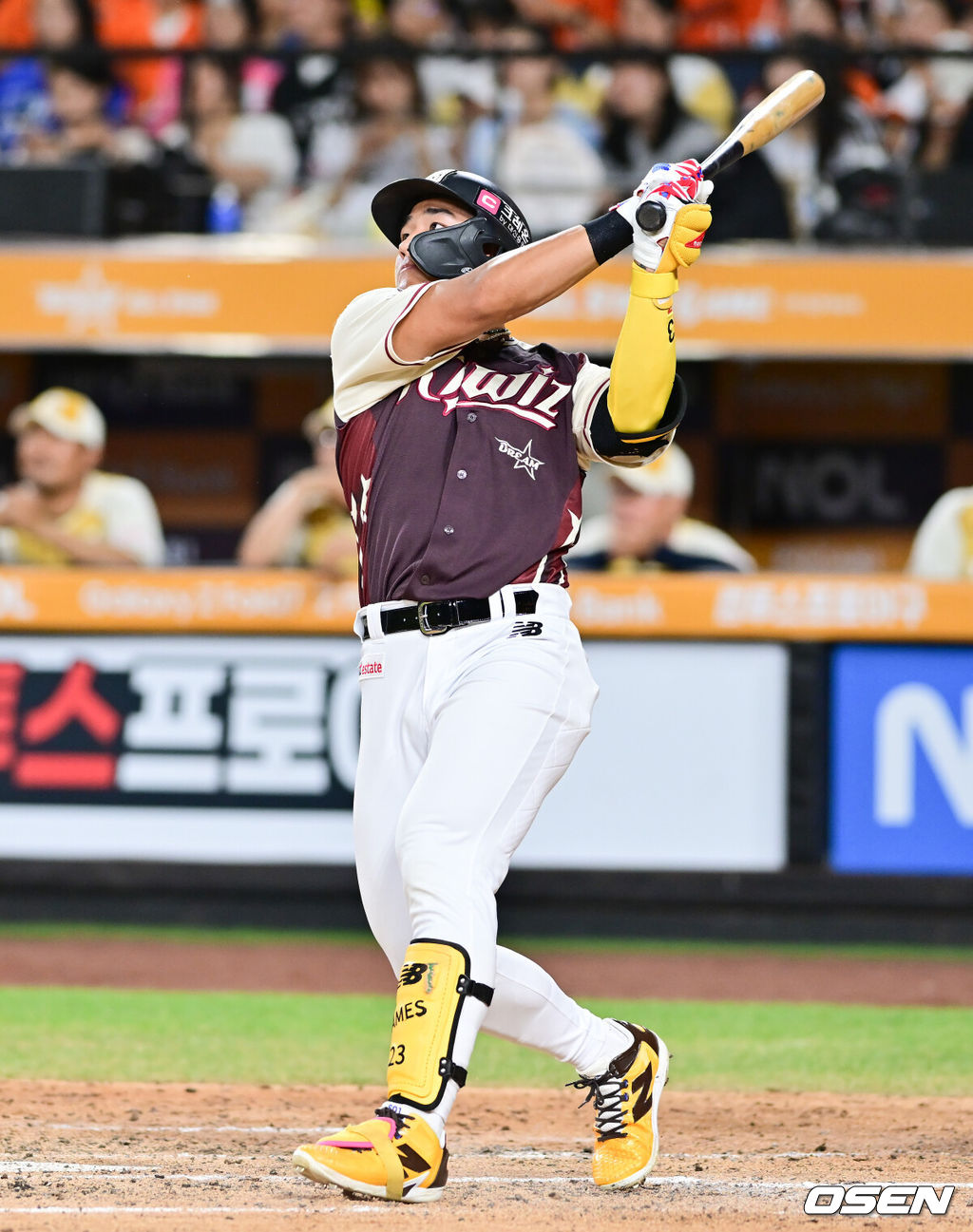 12일 오후 대전 한화생명볼파크에서 2025 신한 SOL뱅크 KBO 올스타전이 열렸다.13년 만에 대전에서 열리는 KBO 올스타전은 드림 올스타와 나눔올스타 대표로 나선 총 30명의 선수가 치열한 승부를 펼친다.8회초 KT 안현민이 솔로홈런을 날리고 있다. 2025.07.12 / soul1014@osen.co.kr