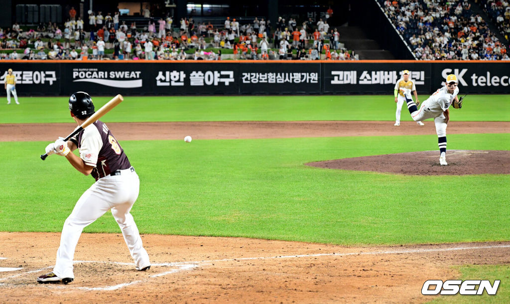 ‘채이 아빠’ 박동원이 홈런 포함 3안타 3타점을 폭발한 나눔 올스타가 4년 연속 프로야구 올스타전에서 드림 올스타를 눌렀다. 이범호 감독이 이끈 나눔 올스타(KIA·LG·한화·NC·키움)는 12일 대전 한화생명볼파크에서 열린 2025 신한 SOL Bank KBO 올스타전에서 드림 올스타(삼성·두산·KT·SSG·롯데)에 8-6으로 승리했다. 9회 한화 김서현이 KT 박영현을 상대하고 있다. 2025.07.12 / jpnews@osen.co.kr