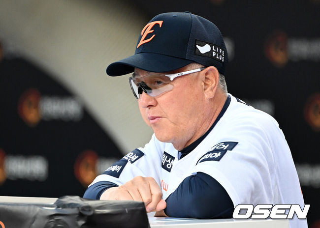 [OSEN=이대선 기자] 한화 김경문 감독 2025.07.08 /sunday@osen.co.kr