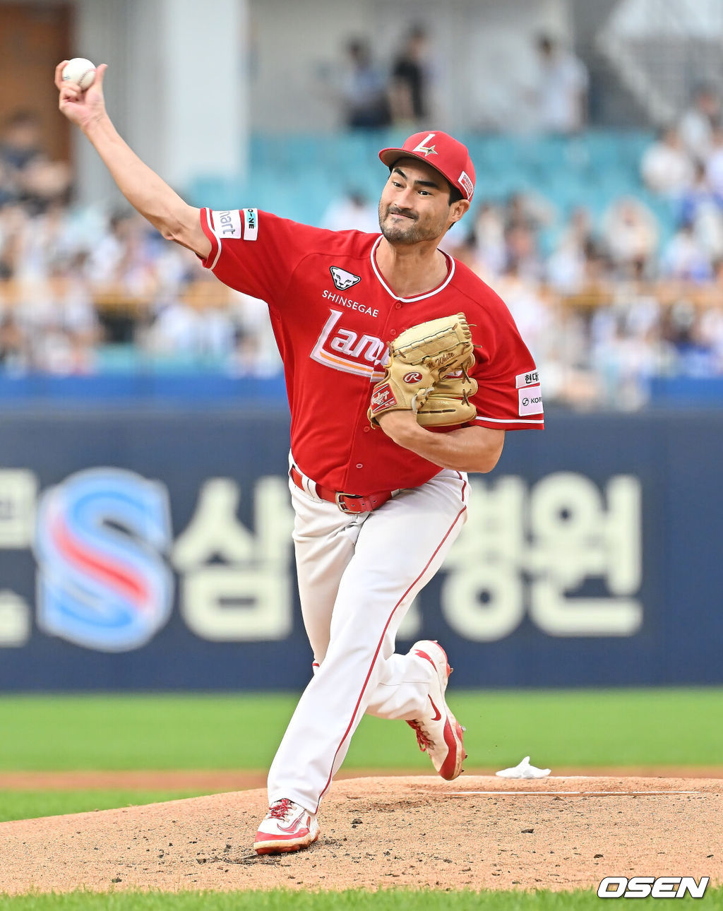 22일 대구삼성라이온즈파크에서 2025 신한 SOL 뱅크 KBO 리그 삼성 라이온즈와 SSG 랜더스의 경기가 열렸다. 홈팀 삼성은 원태인이, 방문팀 SSG는 화이트가 선발 출전했다. SSG 랜더스 선발 투수 화이트가 역투하고 있다. 2025.07.22 / foto0307@osen.co.kr