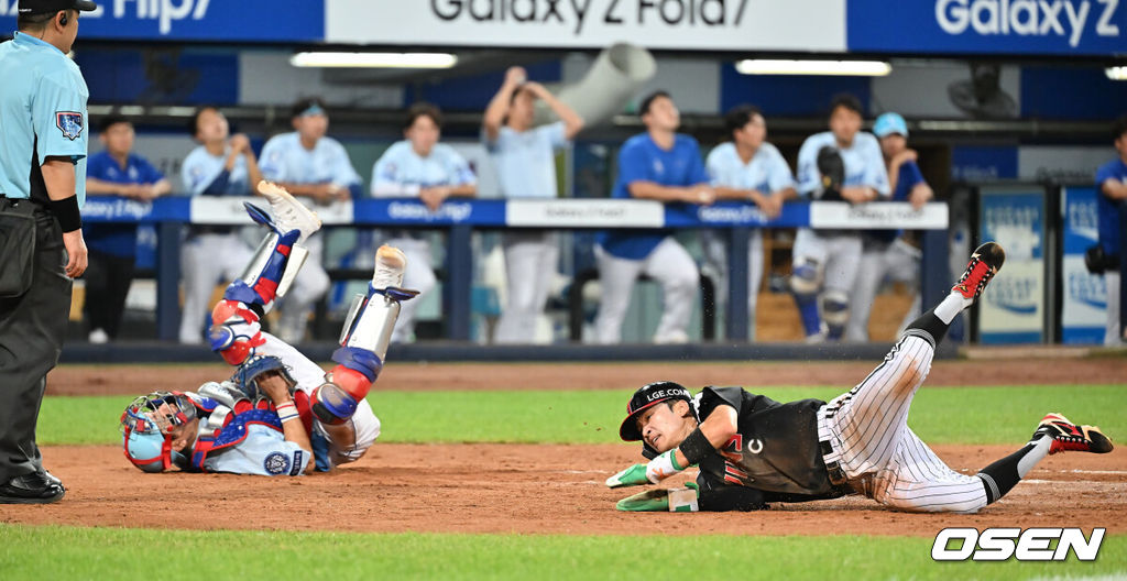 1일 대구삼성라이온즈파크에서 2025 신한 SOL 뱅크 KBO 리그 삼성 라이온즈와 LG 트윈스의 경기가 열렸다. 홈팀 삼성은 후라도가, 방문팀 LG는 임찬규가 선발 출전했다. LG 트윈스 박해민이 7회초 2사 2루 신민재의 좌익수 왼쪽 안타때 득점을 올리고 있다. 2025.08.01 / foto0307@osen.co.kr
