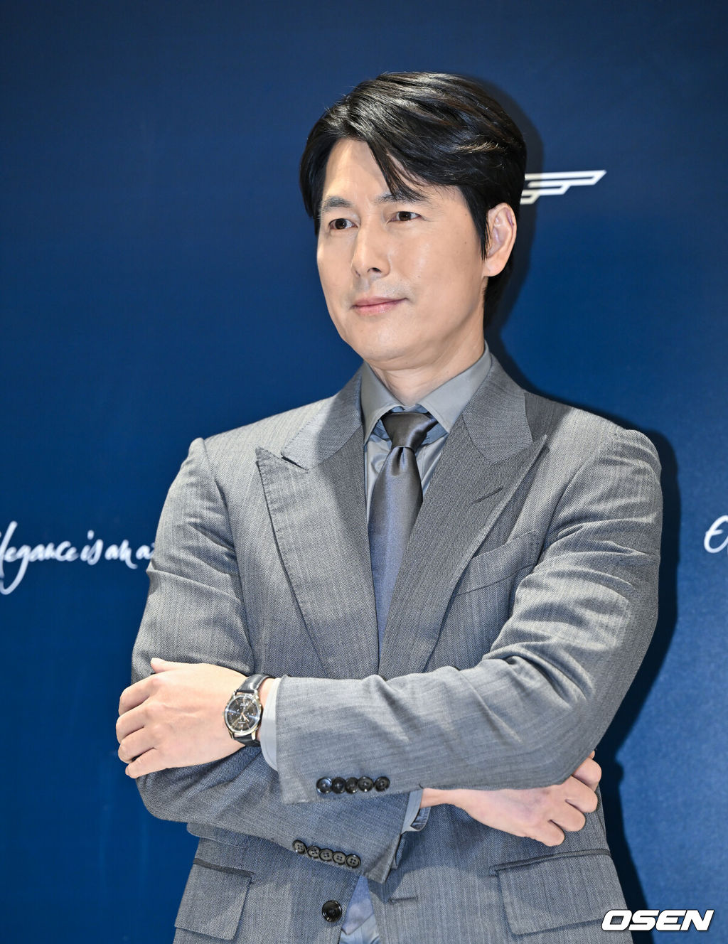 18일 서울 송파구 롯데백화점 잠실점에서 한 스위스 럭셔리 시계 브랜드 부티크 오픈식이 열렸다.배우 정우성이 포즈를 취하고 있다.  2024.03.18 /cej@osen.co.kr