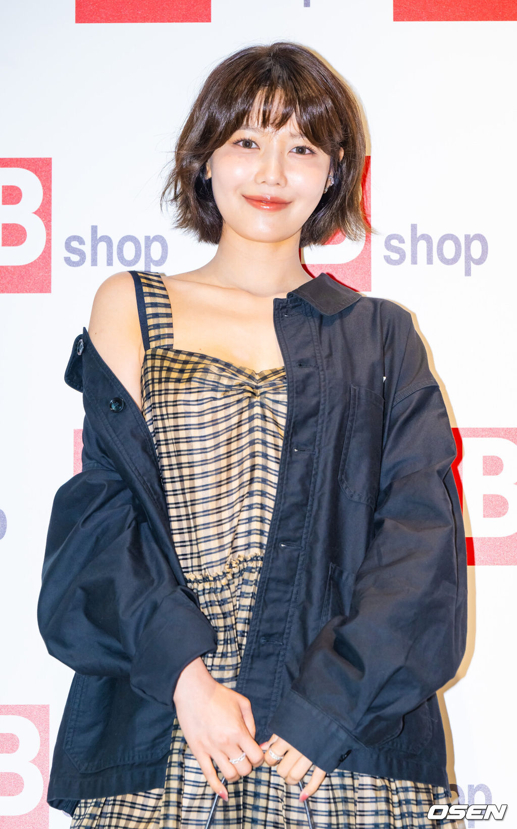 22일 오후 서울 한남동 비샵 한남 플래그십 스토어에서 팝업스토어 오픈 행사가 진행됐다.이날 행사에는 배우 이동욱과 최수영, 트와이스 다현이 참석했다.배우 최수영이 포즈를 취하고 있다. 2025.05.22 / soul1014@osen.co.kr