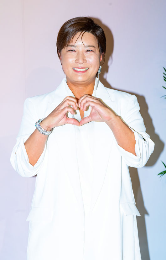 13일 오후 조선 팰리스 서울 강남에서 2025 무슈 프레드 아이디얼 라이트 하이주얼리 이벤트 셀럽 포토콜 행사가 진행됐다.이날 행사에는 BTS 진 (브랜드 앰배서더)과 김혜수, 차승원, 이성경, 박세리, 오상욱이 참석했다.박세리가 포즈를 취하고 있다.   2025.03.13   / soul1014@osen.co.kr