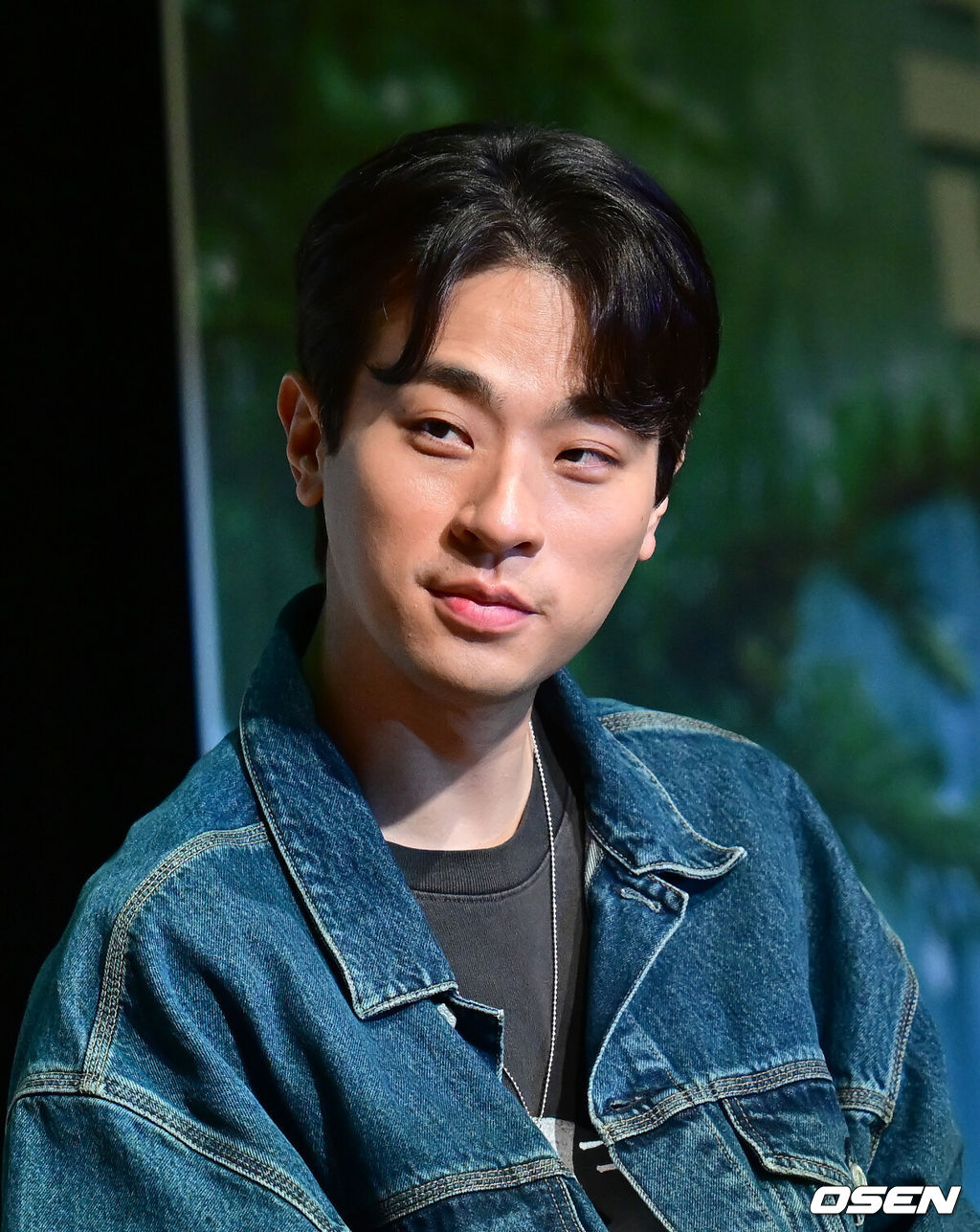 17일 오후 서울 서초구 국립중앙도서관 국제회의장에서 북콘서트 ‘내가 책을 읽는 방법-내책방 콘서트’ 행사가 열렸다. 이번 행사는 북토크, 음악 공연, 이벤트 등 다양한 프로그램으로 진행, 북토크에는 김금희 작가와 출판사 대표 배우 박정민이 대담자로 참석했다. 배우 박정민이 행사에 참석하고 있다. 2025.04.17 / ksl0919@osen.co.kr