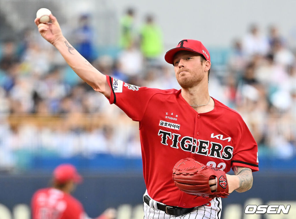 13일 대구삼성라이온즈파크에서 2025 신한 SOL 뱅크 KBO 리그 삼성 라이온즈와 KIA 타이거즈의 경기가 열렸다. 홈팀 삼성은 후라도가, 방문팀 KIA는 올러가 선발 출전했다. KIA 타이거즈 선발 투수 올러가 역투하고 있다. 2025.08.13 / foto0307@osen.co.kr