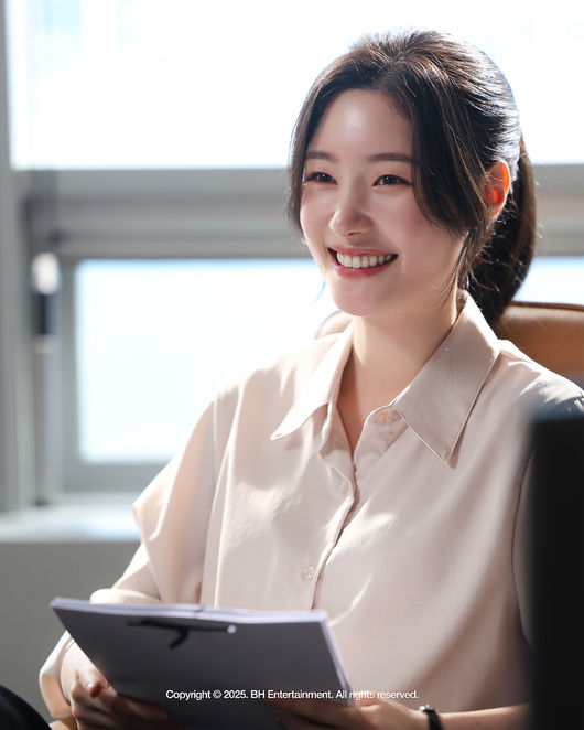 BH엔터테인먼트 제공
