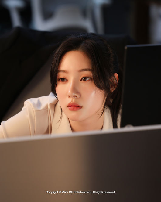 BH엔터테인먼트 제공