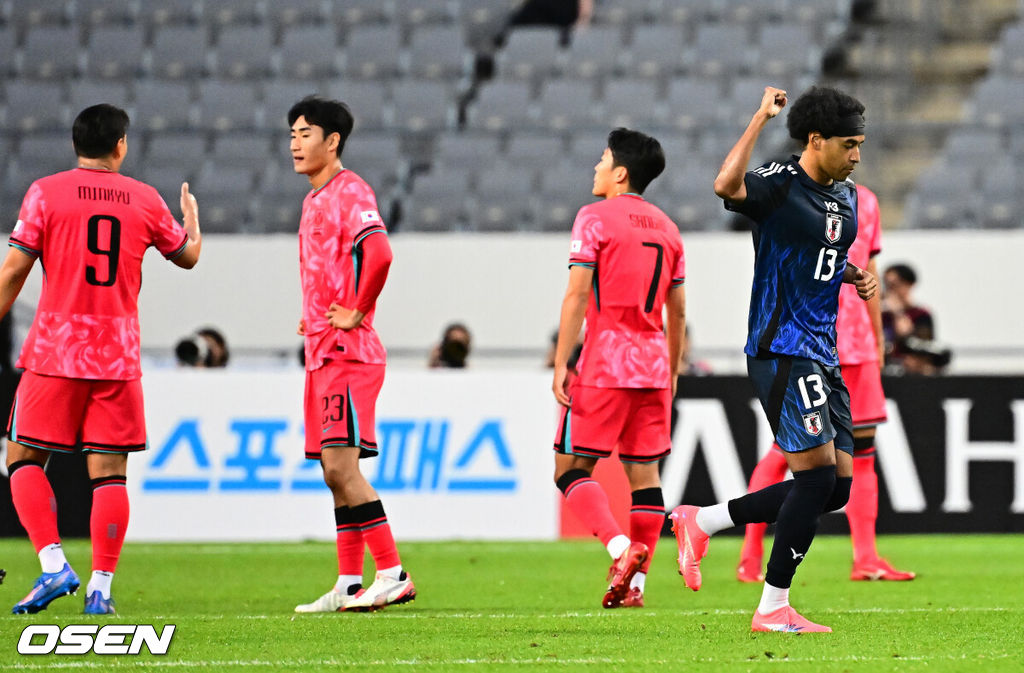 홍명보 감독이 이끄는 남자축구대표팀이 15일 오후 용인 미르스타디움에서 2025 동아시아축구연맹(EAFF) E-1 챔피언십(동아시안컵) 3차전 일본과 경기를 가졌다. 한국은 1차전서 중국을 3-0, 2차전서 홍콩을 2-0으로 완파했다. 하지만 일본이 1차전서 홍콩을 6-1, 2차전서 중국을 2-0으로 이겼다. 골득실 +7의 일본이 +5의 한국을 누르고 조 선두인 상황이다. 나란히 2승을 거둔 한국과 일본은 대회 우승컵을 놓고 격돌한다. 전반 일본 저메인이 선제골을 넣고 기뻐하고 있다. 2025.07.15 / jpnews@osen.co.kr