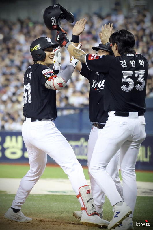 KT 위즈 제공
