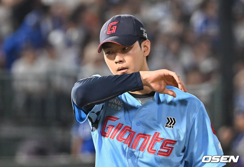 롯데 투수 홍민기 / OSEN DB