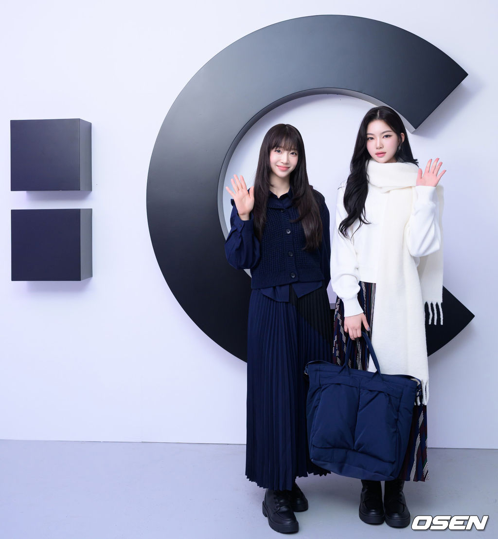 스테이씨 수민-아이사, 상큼과 시크 매력 선보여