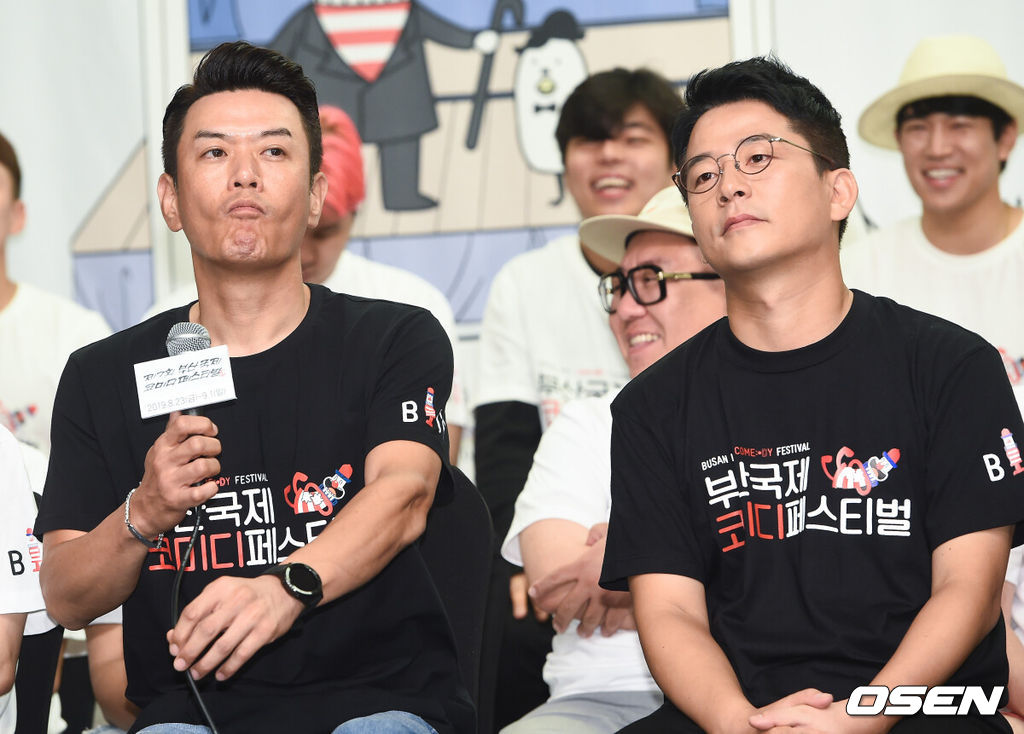 8일 오전 서울 마포구 상암동 스탠포드호텔에서 제7회 부산국제코미디페스티벌(BICF) 기자회견가 진행됐다.올해로 7회를 맞은 부산국제코미디페스티벌(BICF)는 23일 시작돼 9월 1일까지 10일간 부산 센텀시티 내 공연장 및 부산 주요 외부공연장에서 진행될 예정이다.김대희 이사와 김준호 집행위원장이 질문에 답하고 있다. / soul1014@osen.co.kr
