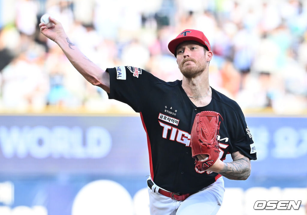 6일 창원NC파크에서 2025 신한 SOL 뱅크 KBO 리그 NC 다이노스와 KIA 타이거즈의 경기가 열렸다. 홈팀 NC는 라일리가, 방문팀 KIA는 올러가 선발 출전했다. KIA 타이거즈 선발투수 올러가 역투하고 있다. 2025.09.06 / foto0307@osen.co.kr