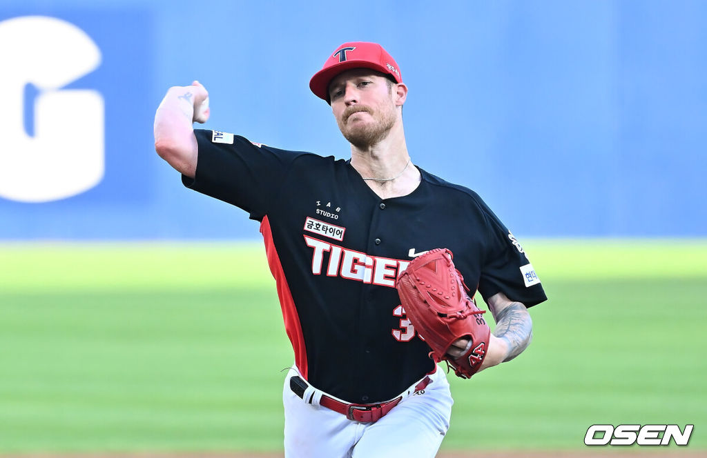 6일 창원NC파크에서 2025 신한 SOL 뱅크 KBO 리그 NC 다이노스와 KIA 타이거즈의 경기가 열렸다. 홈팀 NC는 라일리가, 방문팀 KIA는 올러가 선발 출전했다. KIA 타이거즈 선발투수 올러가 역투하고 있다. 2025.09.06 / foto0307@osen.co.kr
