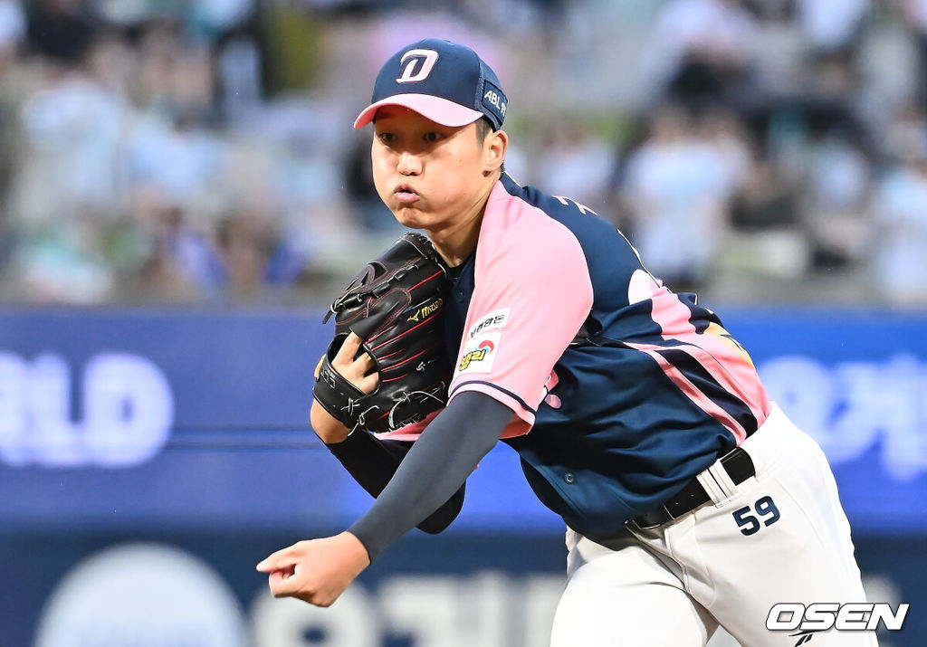 7일 창원NC파크에서 2025 신한 SOL 뱅크 KBO 리그 NC 다이노스와 KIA 타이거즈의 경기가 열렸다. 홈팀 NC는 구창모가, 방문팀 KIA는 양현종이 선발 출전했다. NC 다이노스 선발투수 구창모가 역투하고 있다. 2025.09.07 / foto0307@osen.co.kr