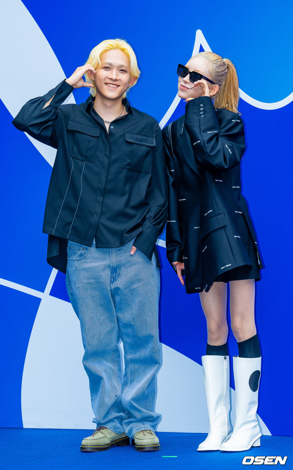 7일 서울 중구 동대문디자인플라자(DDP)에서 ‘2026 S/S 서울패션위크’ 포토월 행사가 열렸다.‘2026 S/S 서울패션위크’는 동대문디자인플라자(DDP) 등 서울 전역에서 7일까지 펼쳐진다.벤 블리스(최환희)와 모델 겸 인플루언서 최준희가 포토타임을 갖고 있다. 2025.09.07 / rumi@osen.co.kr