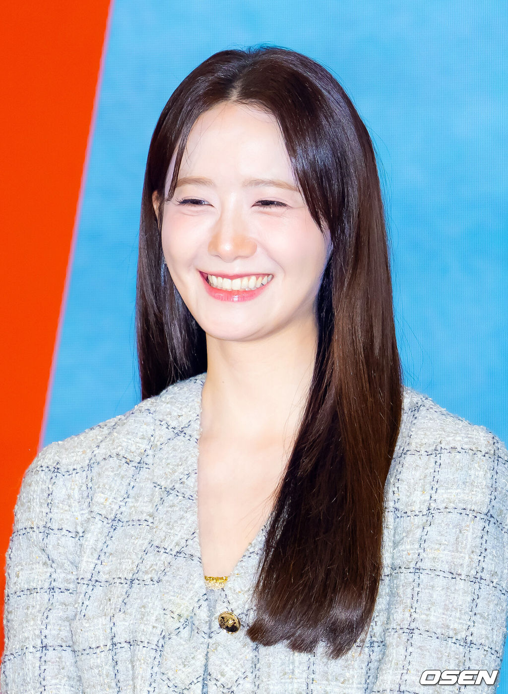 19일 오후 서울 신도림 디큐브시티 내 더 세인트에서  tvN 새 토일드라마 ‘폭군의 셰프’(연출 장태유) 제작발표회가 진행됐다.오는 23일 첫 방송 예정인  ‘폭군의 셰프’는 최고의 순간 과거로 타임슬립한 셰프(임윤아)가 최악의 폭군이자 절대 미각의 소유자인 왕을 만나며 벌어지는 서바이벌 판타지 로맨틱코미디 드라마이다.배우 임윤아가 포즈를 취하고 있다. 2025.08.19 /rumi@osen.co.kr