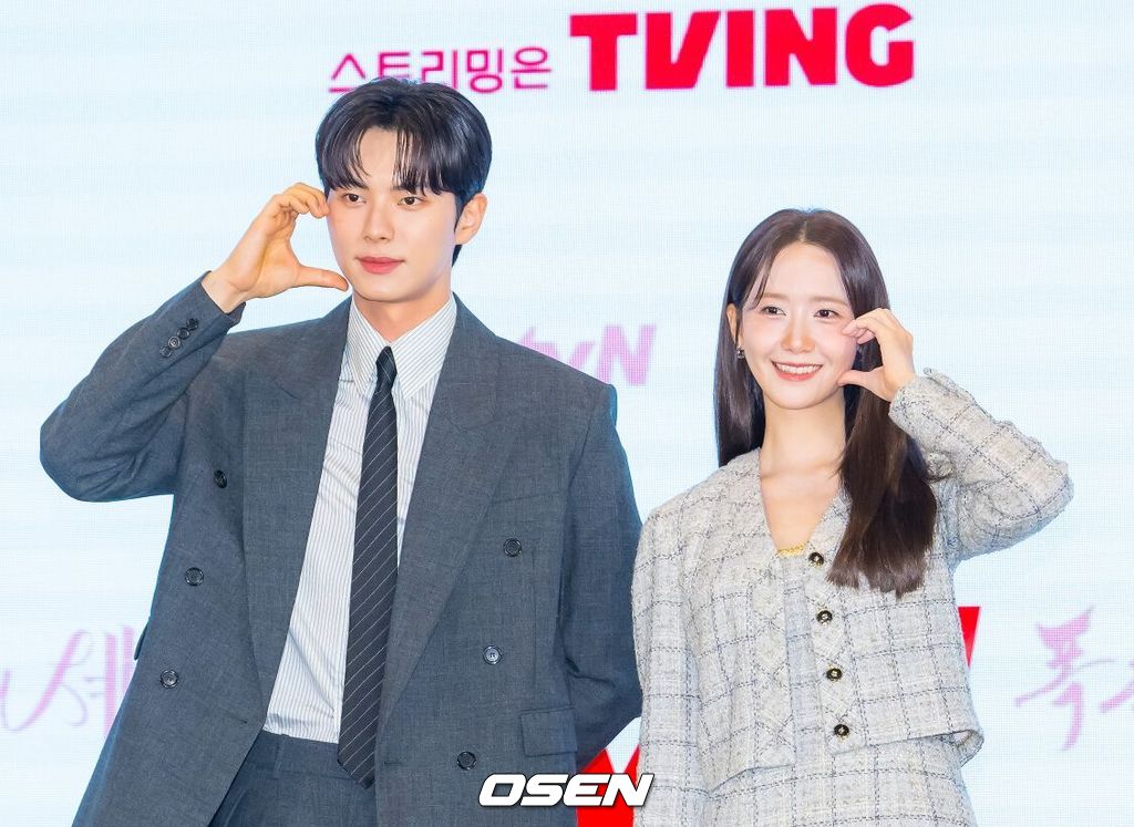 배우 이채민과 임윤아가 포즈를 취하고 있다. 2025.08.19 /rumi@osen.co.kr