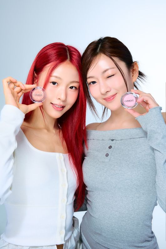 데이즈드 코리아 제공