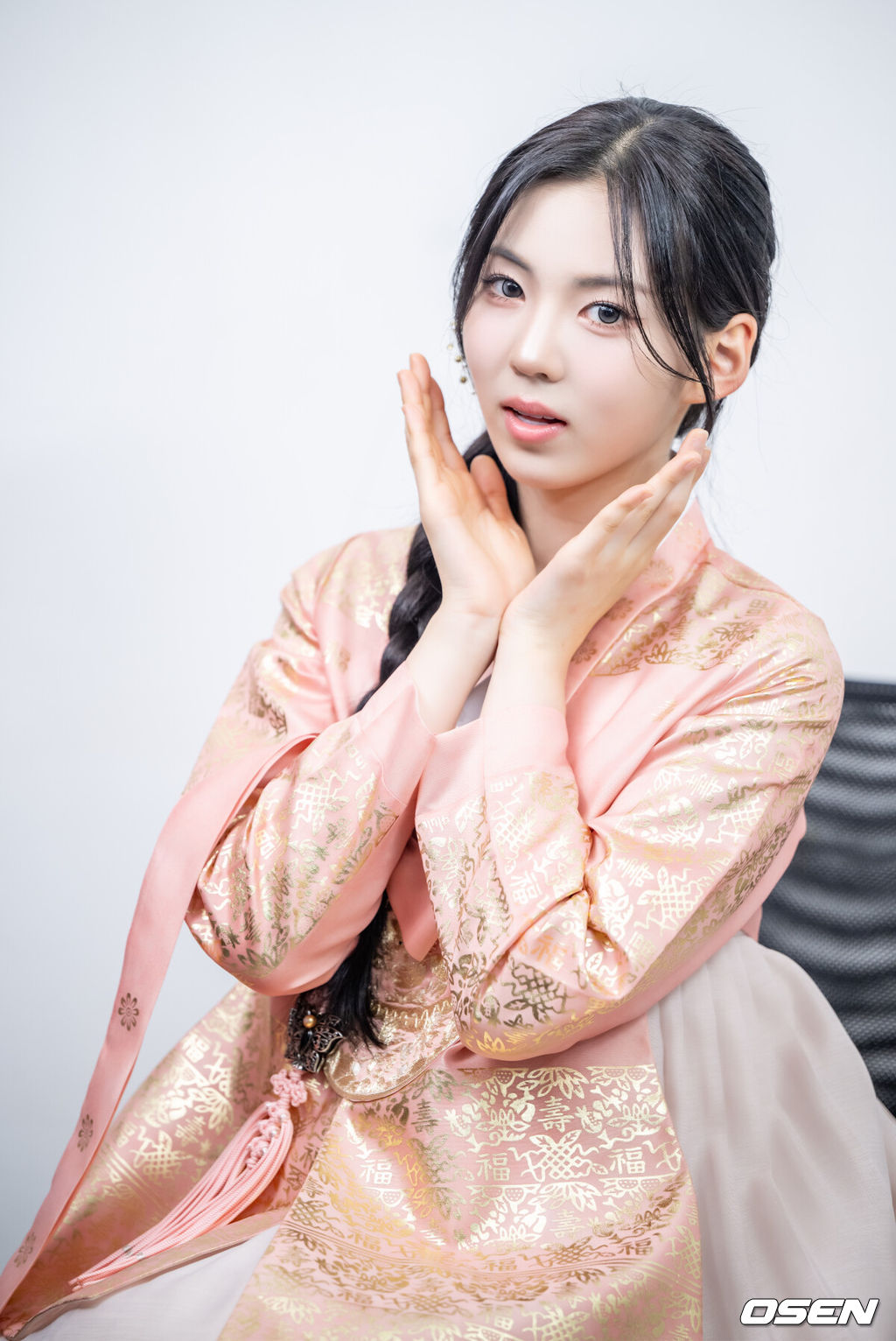 그룹 이프아이 미유 한복 인터뷰. 2025.10.04 / dreamer@osen.co.kr