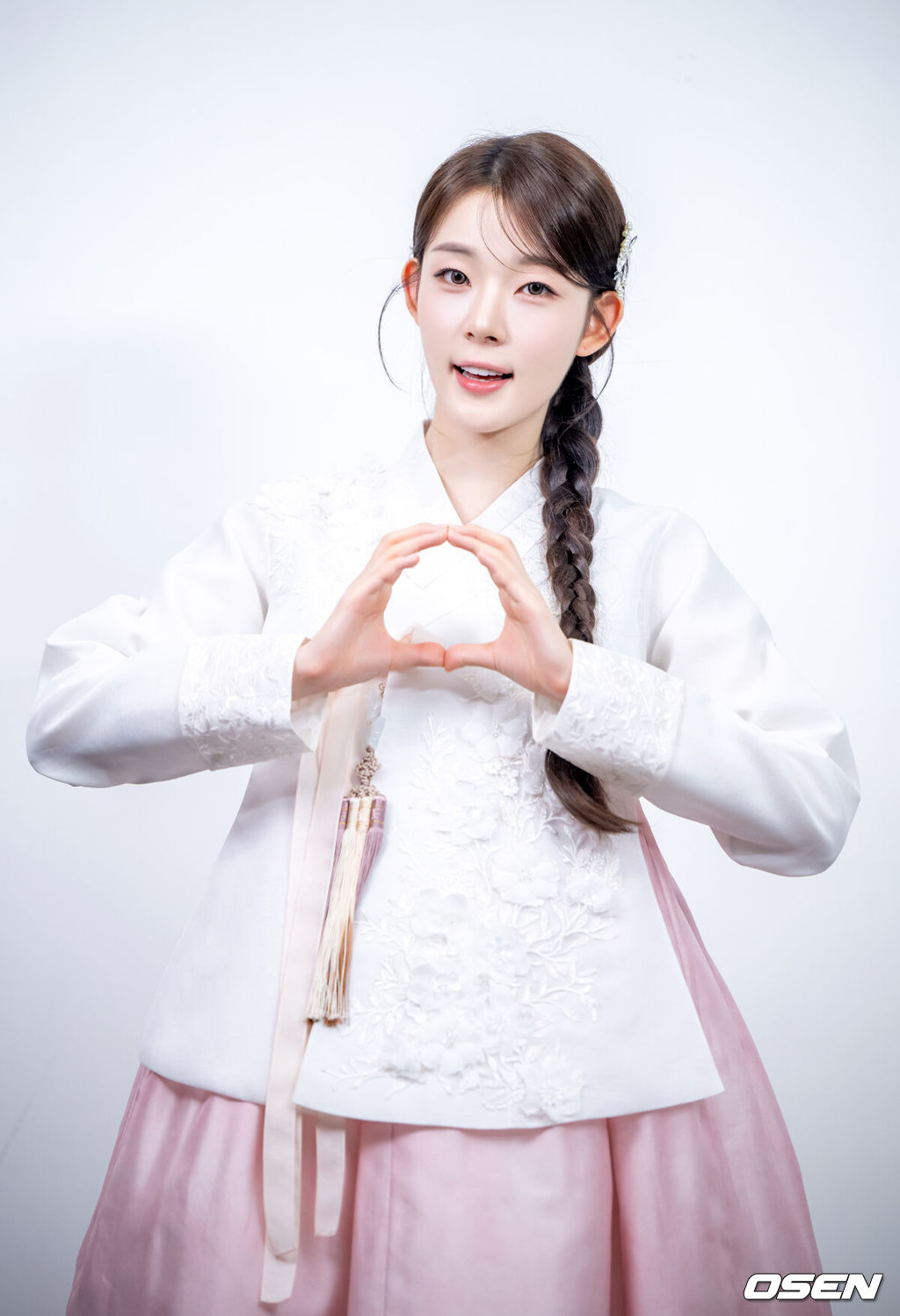 그룹 이프아이 카시아 한복 인터뷰. 2025.10.04 / dreamer@osen.co.kr