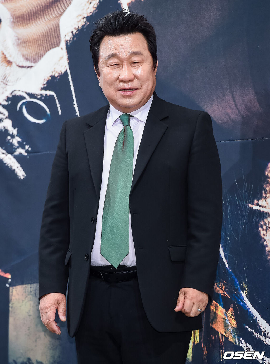 30일 오후 서울 논현동 임피리얼 팰리스 호텔에서 OCN 드라마 구해줘2 제작발표회가 진행됐다.‘구해줘2’는 사이비 종교의 헛된 믿음에 빠진 월추리 마을 사람들을 일깨우기 위해 고군분투하는 한 남자의 이야기를 그린 작품. 임하룡이 포즈를 취하고 있다. / soul1014@osen.co.kr