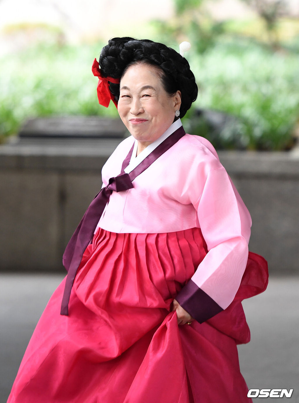 31일 오전 서울 여의도 KBS 신관에서 KBS 1TV ‘아침마당’ 생방송이 진행됐다.배우 전원주가 방송국을 나서고 있다. 2021. 5. 31 /sunday@osen.co.kr