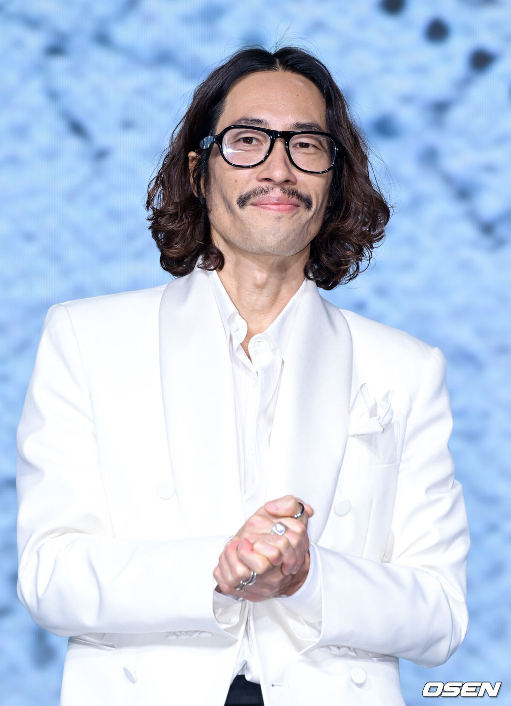 넷플릭스 영화 '굿뉴스' 제작보고회가 14일 서울 종로구 JW 메리어트 동대문 스퀘어에서 열렸다.'굿뉴스'는 1970년 일본 '요도호 사건'이라 불리는 일본항공 351편 공중 납치 사건을 모티브로 한 영화로, 오는 10월 17일 넷플릭스에서 공개된다.배우 류승범이 포즈를 취하고 있다. 2025.10.14 /cej@osen.co.kr