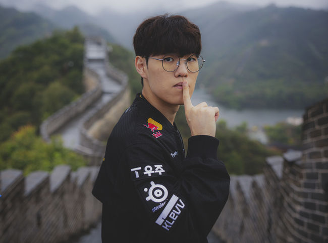 라이엇 게임즈 플리커.