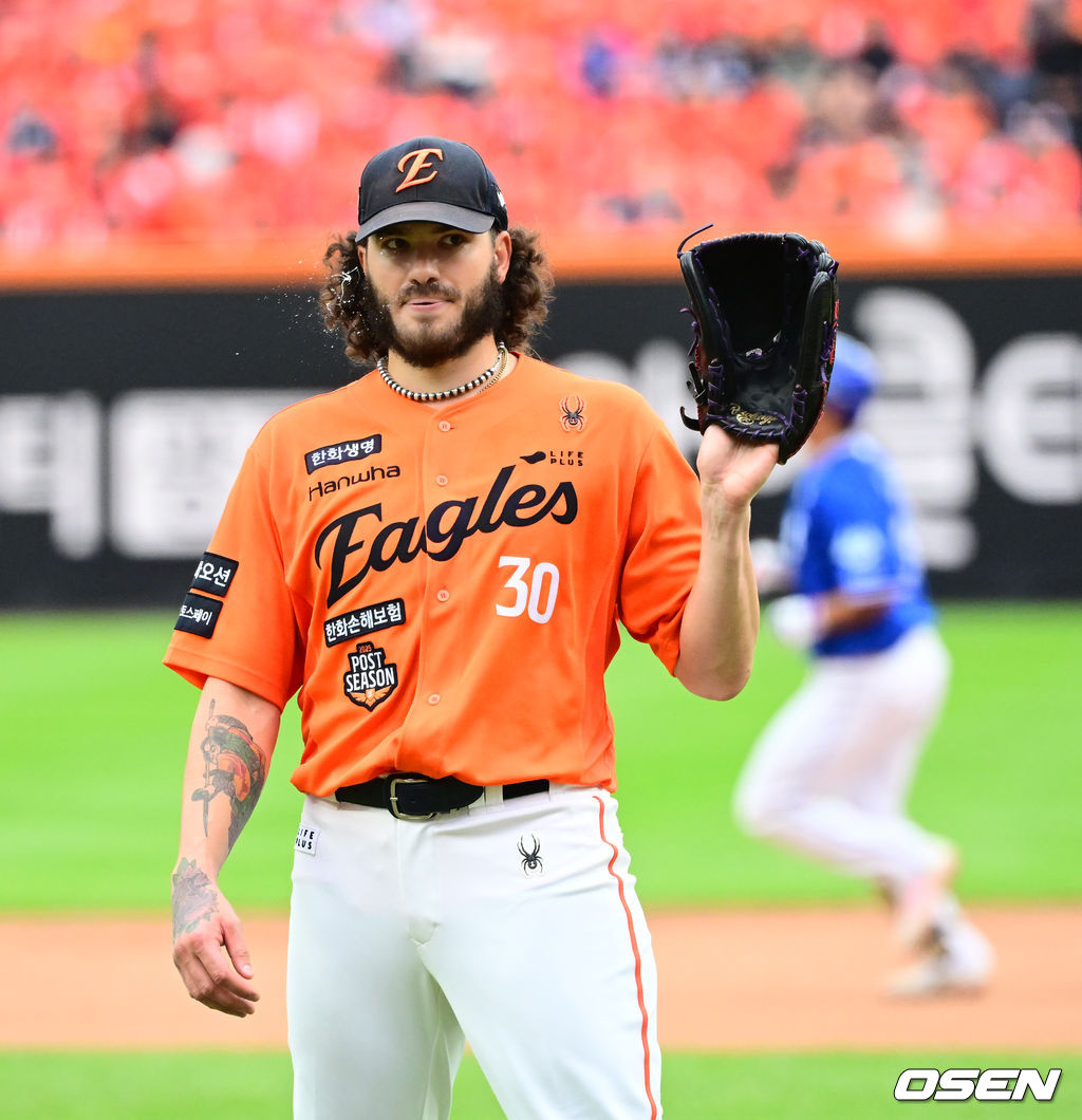 김태훈에 역전 홈런 허용