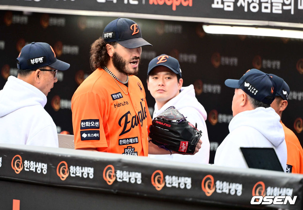 6이닝 6실점(5자책) 총 105개 투구에도 '1이닝 더'