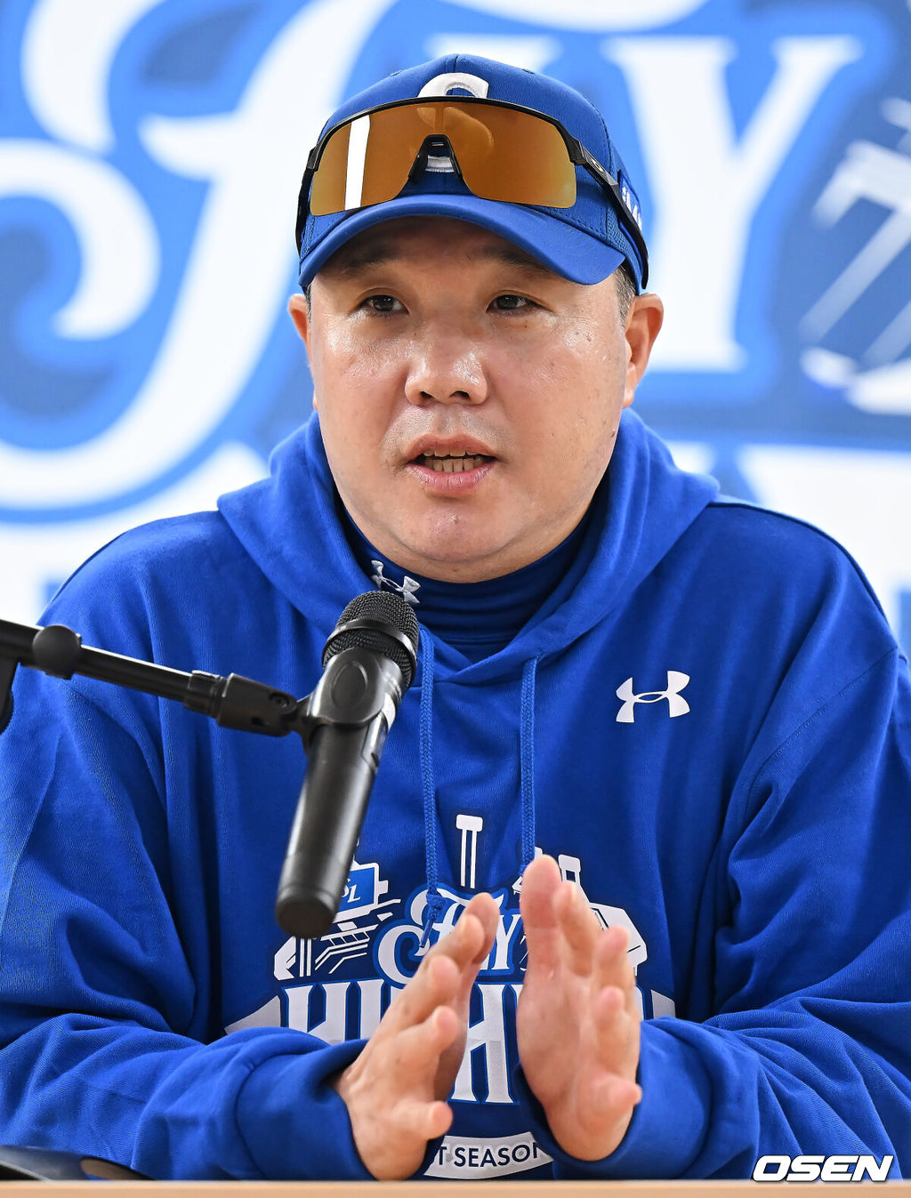 22일 대구 삼성라이온즈파크에서 2025 신한 SOL뱅크 KBO 플레이오프 삼성 라이온즈와 한화 이글스의 4차전 경기가 열린다. 홈팀 삼성은 원태인이, 방문팀 한화는 정우주가 선발 투수로 출전한다.삼성 라이온즈 박진만 감독이 기자회견을 하고 있다. 2025.10.22 / foto0307@osen.co.kr