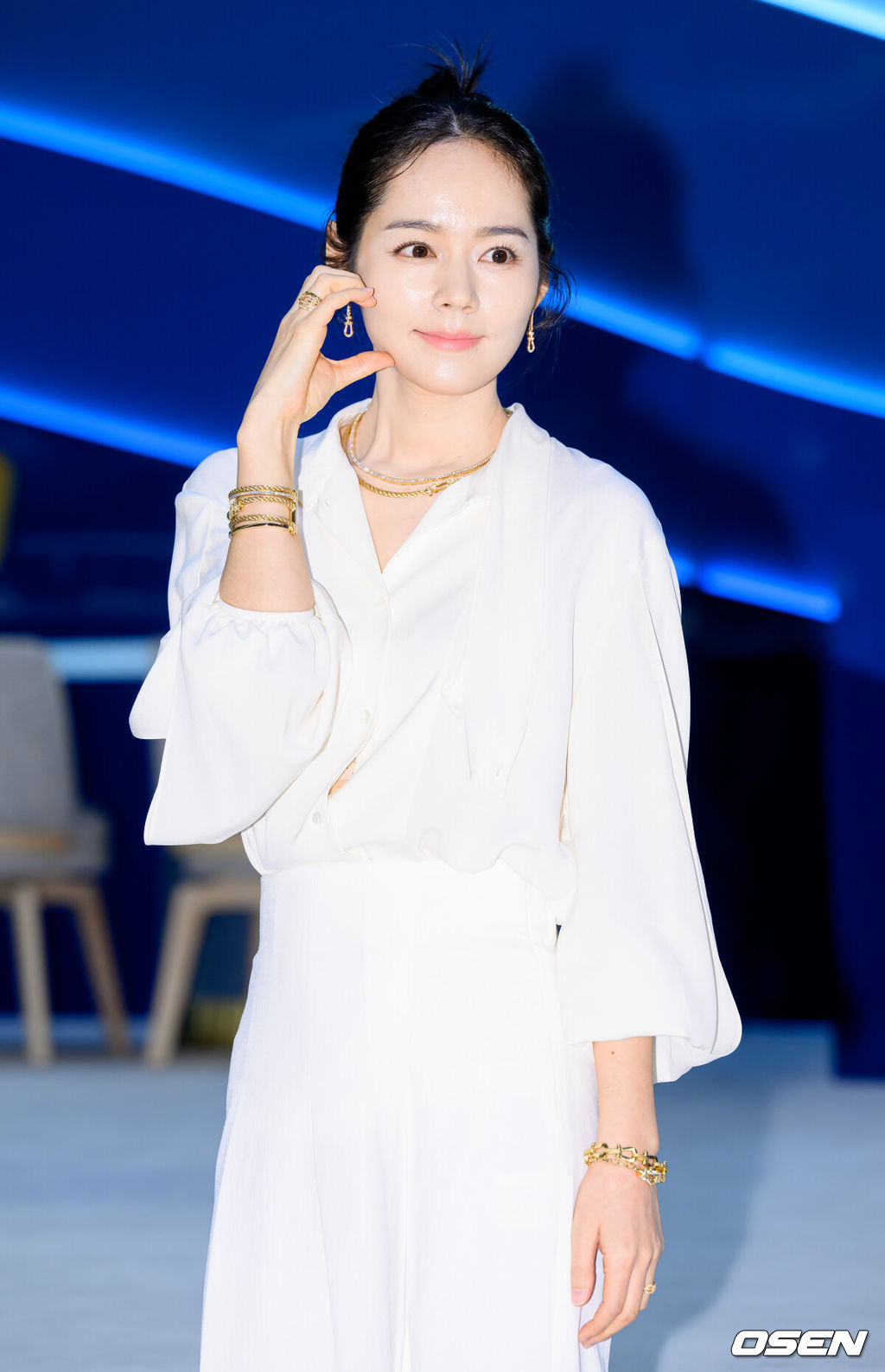 2일 오전 서울 롯데백화점 잠실점 에비뉴엘에서 모던 주얼리 브랜드의 팝업스토어 오픈 행사가 진행됐다.배우 한가인이 포즈를 취하고 있다. 2024.05.02 /sunday@osen.co.kr