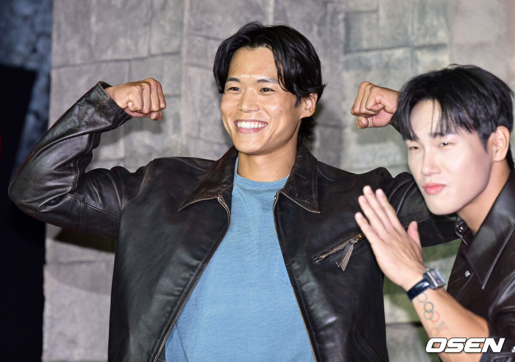 넷플릭스 '피지컬: 아시아' 제작발표회가 24일 오후 서울 강남구 웨스틴 서울 파르나스에서 열렸다.피지컬: 아시아는 한국, 일본, 태국, 몽골, 튀르키예, 인도네시아, 호주, 필리핀 등 8개국이 국기를 걸고 펼치는 피지컬 전쟁이다. 아모띠가 포즈를 취하고 있다. 2025.10.24 /cej@osen.co.kr